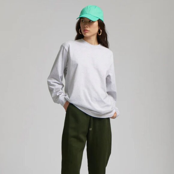 Colorful Standard Oversized Organic Ls T-shirt in Oyster Grey - Picture 2 of 7